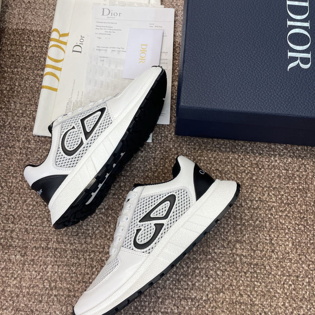 DIOR 25S D-RUN'N COUPLE SNEAKERS IN WHITE BLACK CALFSKIN AND MESH