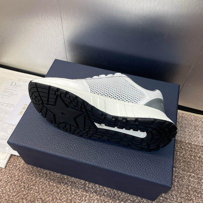 DIOR 25S D-RUN'N COUPLE SNEAKERS IN WHITE GRAY CALFSKIN AND MESH
