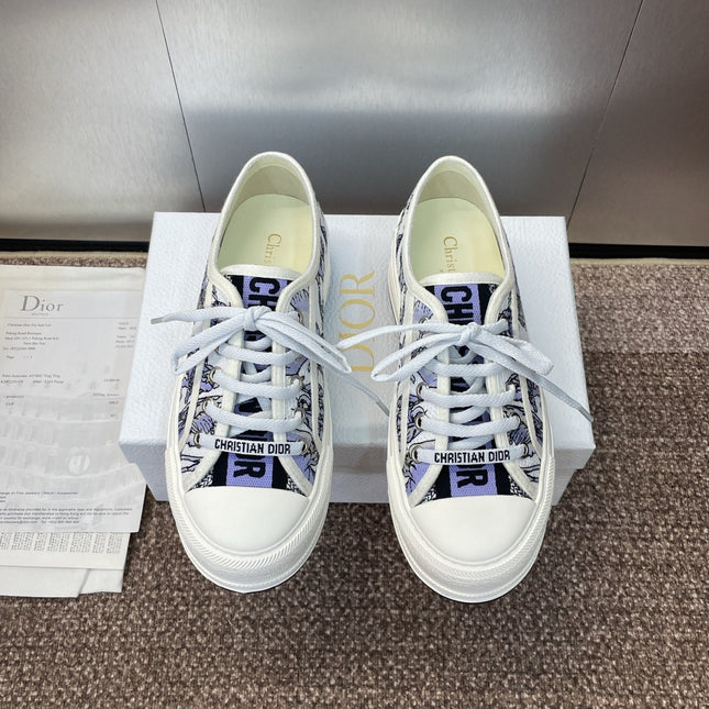 DIOR 25S WALK'N' SNEAKER IN BLUE TOILE DE JOUY EMBROIDERED COTTON