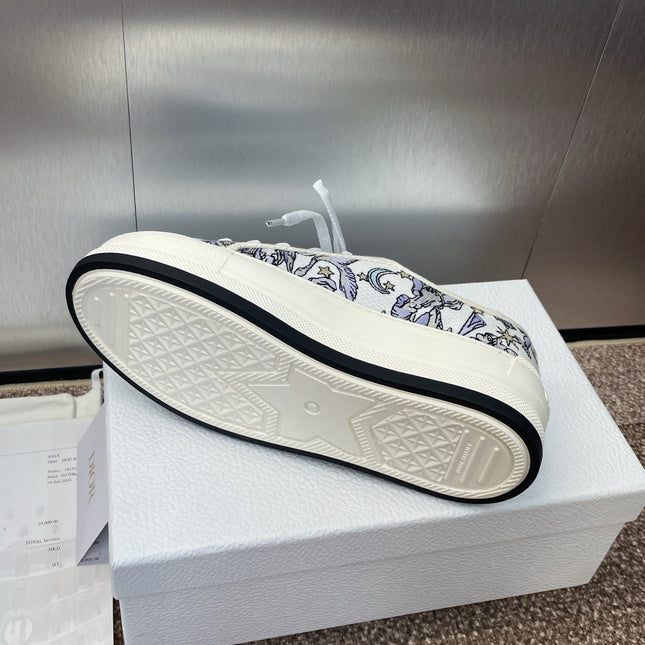 DIOR 25S WALK'N' SNEAKER IN BLUE TOILE DE JOUY EMBROIDERED COTTON