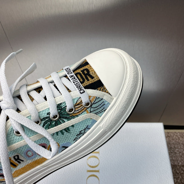 DIOR 25S WALK'N' SNEAKER IN MULTICOLOR DIOR OBLIQUE EMBROIDERED COTTON