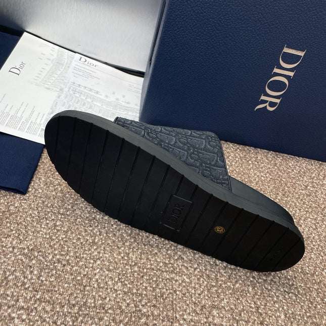 DIOR 25S DIORACT SLIDE IN BLACK CALFSKIN AND CANVAS SILVER HARDWARE