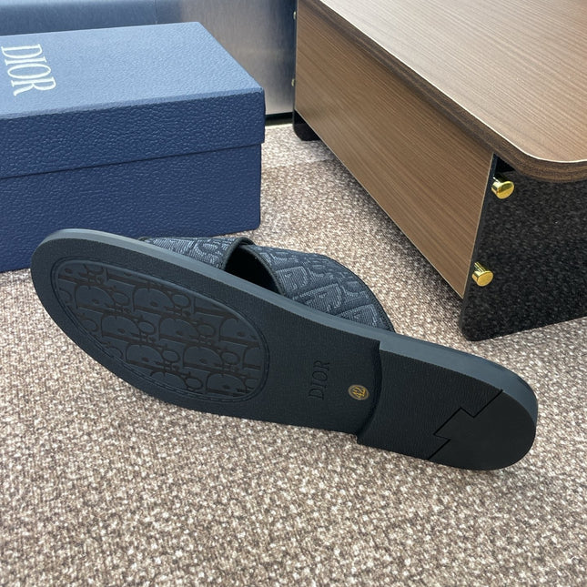 DIOR 25S ALIAS CROSS-STRAP SLIDES IN BLACK CALFSKIN WITH CD OBLIQUE DARK BLUE LOGO