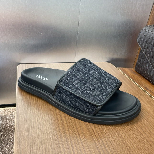 DIOR 25S ALIAS SLIDES IN BLACK CALFSKIN WITH CD OBLIQUE DARK BLUE LOGO