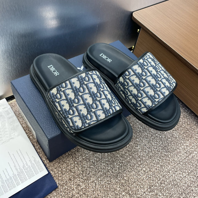 DIOR 25S ALIAS SLIDES IN BLACK CALFSKIN WITH CD OBLIQUE DEEP BLUE LOGO