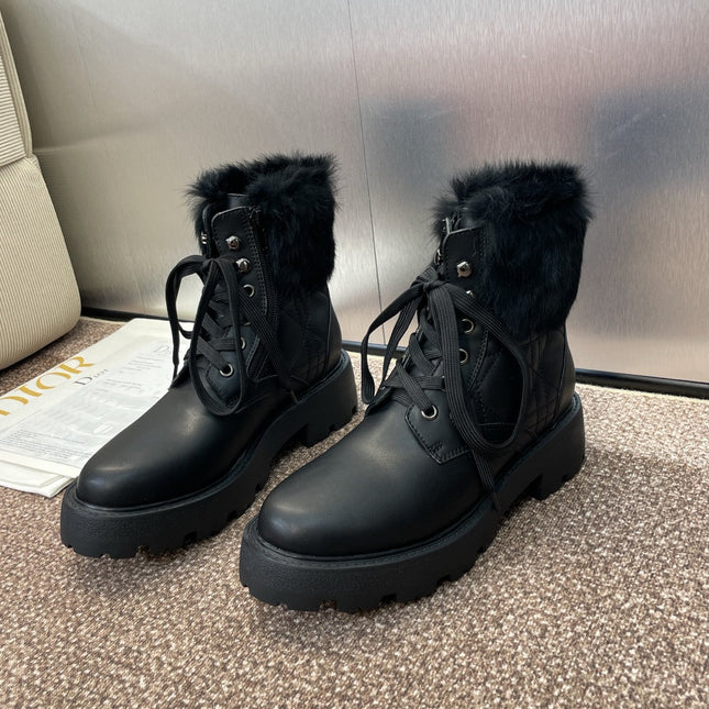 DIOR 25S D-MAJOR ANKLE BOOTS WICKER STYLE 35MM IN BLACK CALFSKIN AND FUR