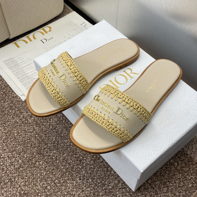 DIOR 25S D-LANE SLIDE LIGHT BEIGE CALFSKIN AND YELLOW BRAIDED RAFFIA