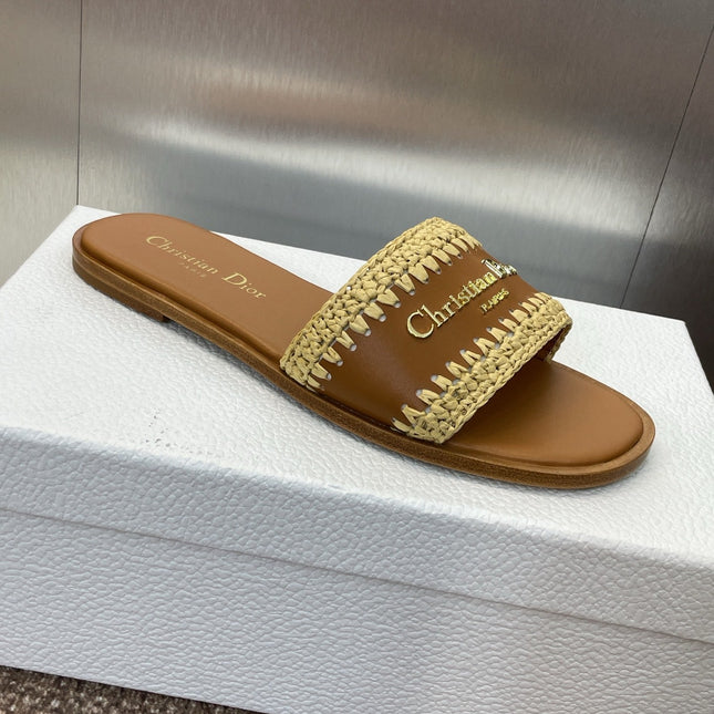 DIOR 25S D-LANE SLIDE CAMEL CALFSKIN AND NATURAL BRAIDED RAFFIA