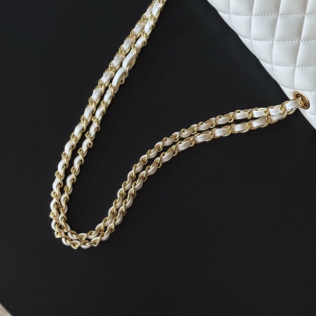 CHANEL 25S CLASSIC FLAP BAG 25 CM IN WHITE LAMBSKIN WITH GOLD HARDWARE