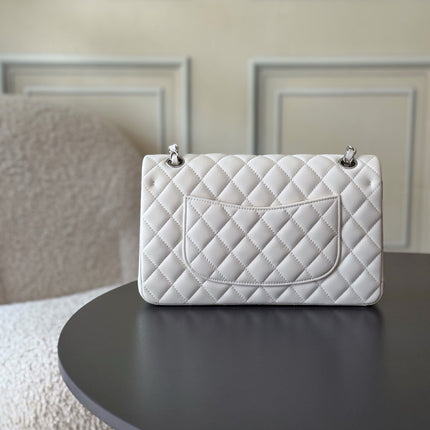 CHANEL 25S CLASSIC FLAP BAG 25 CM IN WHITE LAMBSKIN WITH SILVER HARDWARE
