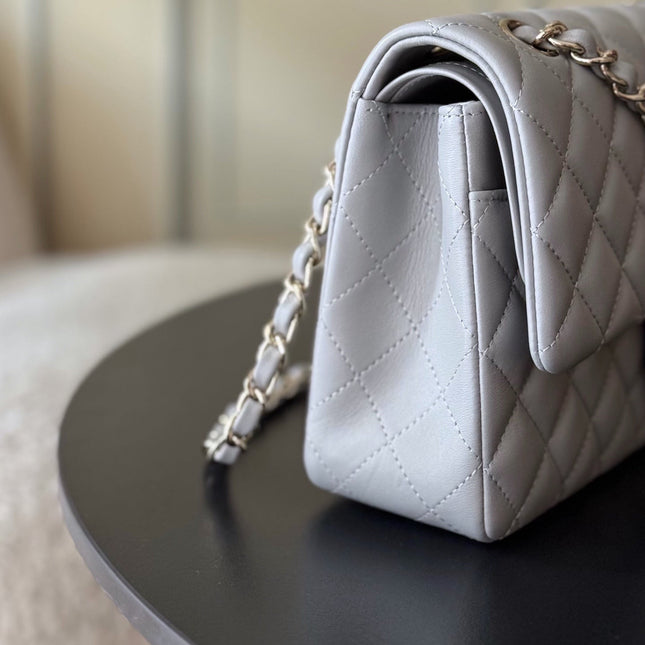 CHANEL 25S CLASSIC FLAP BAG 25 CM IN GREY LAMBSKIN WITH GOLD HARDWARE