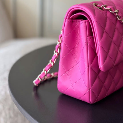 CHANEL 25S CLASSIC FLAP BAG 25 CM IN PINK LAMBSKIN WITH GOLD HARDWARE