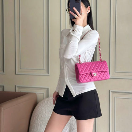 CHANEL 25S CLASSIC FLAP BAG 25 CM IN PINK LAMBSKIN WITH GOLD HARDWARE