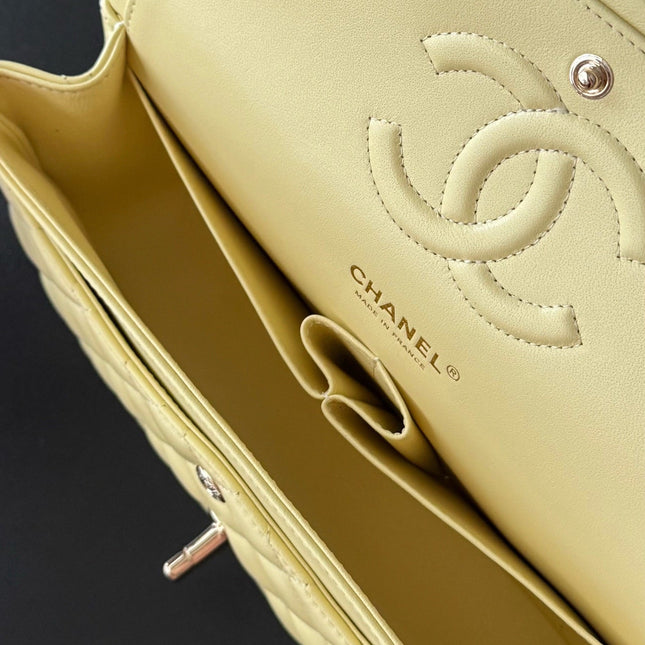 CHANEL 25S CLASSIC FLAP BAG 25 CM IN PALE BEIGE YELLOW LAMBSKIN WITH GOLD HARDWARE