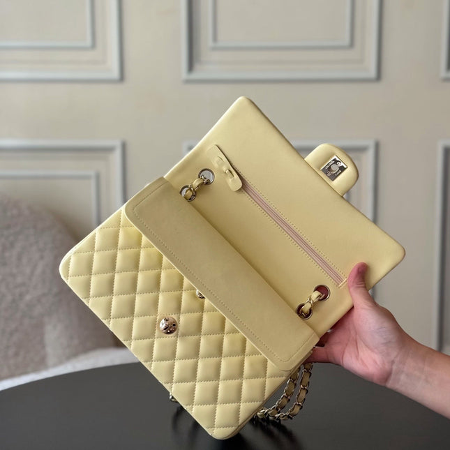 CHANEL 25S CLASSIC FLAP BAG 25 CM IN PALE BEIGE YELLOW LAMBSKIN WITH GOLD HARDWARE