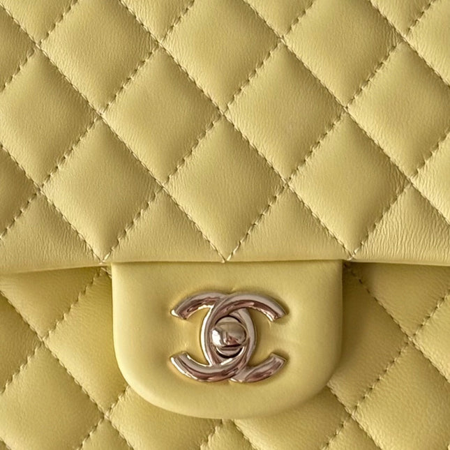 CHANEL 25S CLASSIC FLAP BAG 25 CM IN LIGHT YELLOW LAMBSKIN WITH GOLD HARDWARE