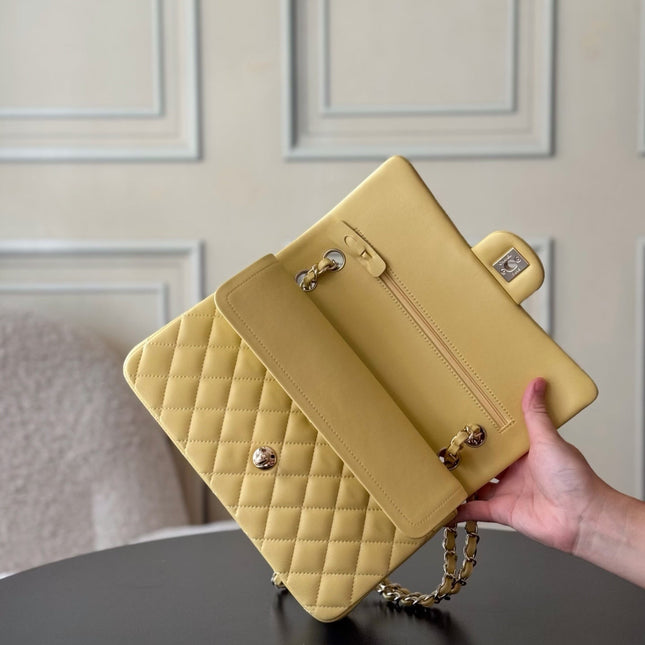 CHANEL 25S CLASSIC FLAP BAG 25 CM IN LIGHT YELLOW LAMBSKIN WITH GOLD HARDWARE