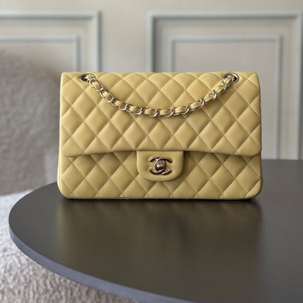 CHANEL 25S CLASSIC FLAP BAG 25 CM IN LIGHT YELLOW LAMBSKIN WITH GOLD HARDWARE