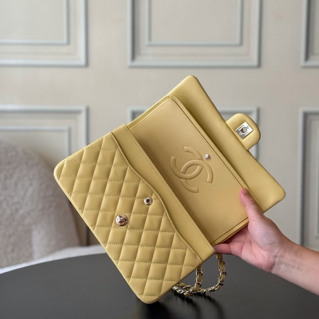 CHANEL 25S CLASSIC FLAP BAG 25 CM IN LIGHT YELLOW LAMBSKIN WITH GOLD HARDWARE