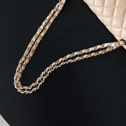 CHANEL 25S CLASSIC FLAP BAG 25 CM IN LIGHT BEIGE LAMBSKIN WITH GOLD HARDWARE