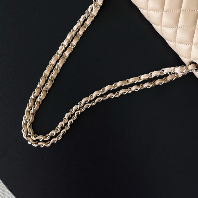 CHANEL 25S CLASSIC FLAP BAG 25 CM IN LIGHT BEIGE LAMBSKIN WITH GOLD HARDWARE