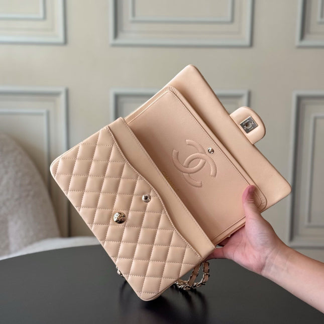 CHANEL 25S CLASSIC FLAP BAG 25 CM IN LIGHT BEIGE LAMBSKIN WITH GOLD HARDWARE
