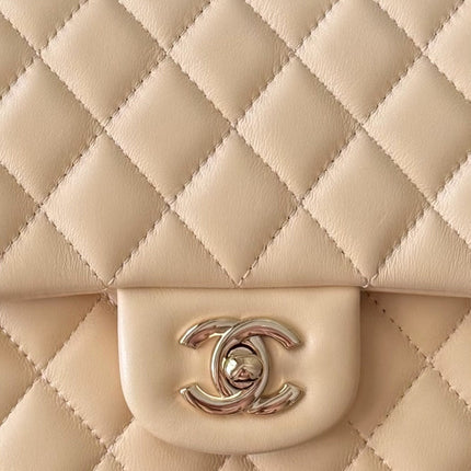 CHANEL 25S CLASSIC FLAP BAG 25 CM IN LIGHT BEIGE LAMBSKIN WITH GOLD HARDWARE