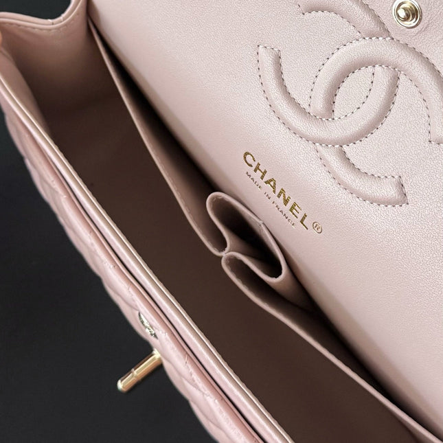 CHANEL 25S CLASSIC FLAP BAG 25 CM IN LIGHT PINK LAMBSKIN WITH GOLD HARDWARE