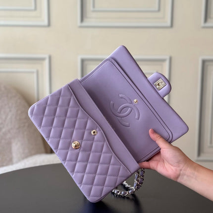 CHANEL 25S CLASSIC FLAP BAG 25 CM IN LIGHT PURPLE LAMBSKIN WITH GOLD HARDWARE