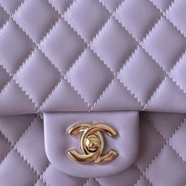 CHANEL 25S CLASSIC FLAP BAG 25 CM IN LIGHT PURPLE LAMBSKIN WITH GOLD HARDWARE