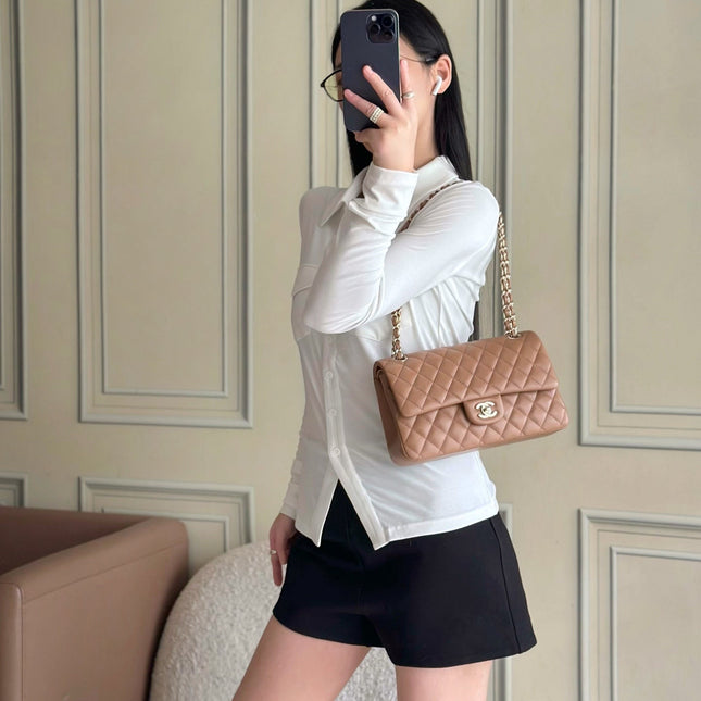CHANEL 25S CLASSIC FLAP BAG 25 CM IN LIGHT BROWN LAMBSKIN WITH GOLD HARDWARE
