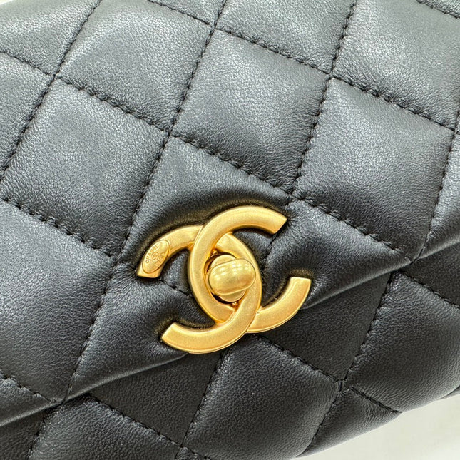 CHANEL 25S FLAP BAG 23 CM IN BLACK LAMBSKIN WITH PEARL TOP HANDLE