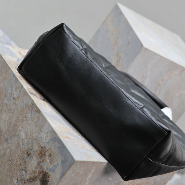 PUFFER LARGE TOTE BAG 57 IN BLACK NAPA LAMBSKIN