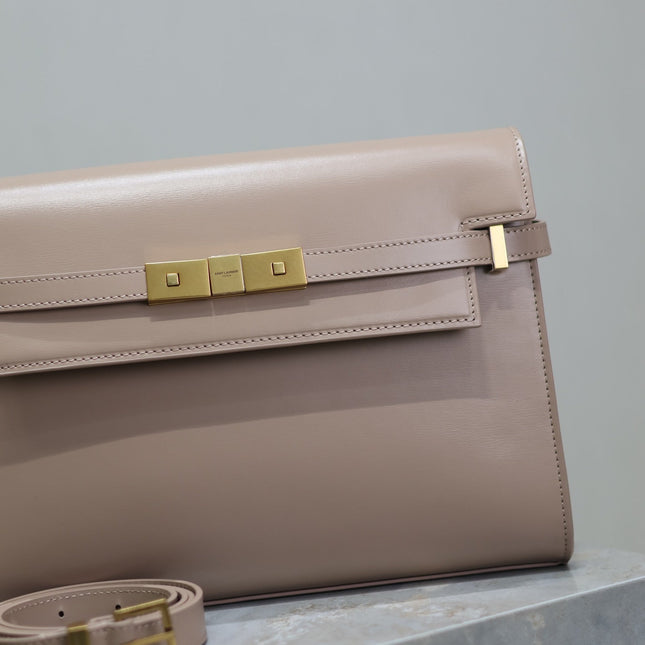 MANHATTAN MEDIUM 29 IN DARK BEIGE SMOOTH CALFSKIN GOLD BUCKLE