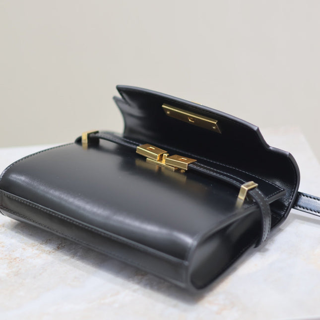 MANHATTAN MINI 19 IN BLACK SMOOTH LAMBSKIN GOLD BUCKLE