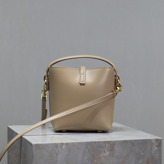 YSL 25S LE 37 BUCKET 15 IN BEIGE CALFSKIN GOLD HARDWRE