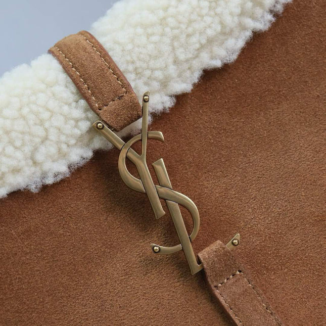 LE 5 À 7 SHOULDER BAG 25 IN BROWNIE SUEDE AND WHITE SHEARLING TRIM