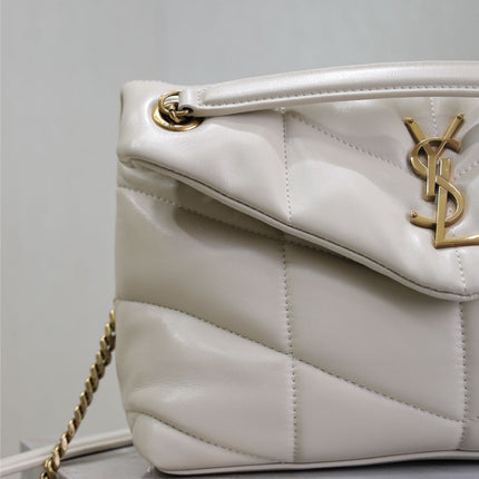 YSL 25S LOULOU PUFFER MM 29 IN BLANC VINTAGE CALFSKIN GOLD HARDWRE