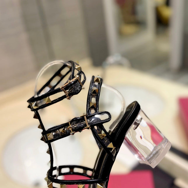ROCKSTUD SANDAL WITH STRAP IN BLACK CALFSKIN 60 MM