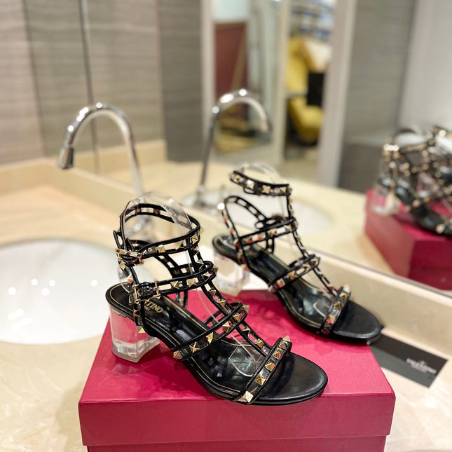 ROCKSTUD SANDAL WITH STRAP IN BLACK CALFSKIN 60 MM