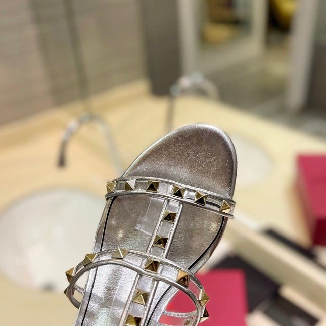 ROCKSTUD SANDAL WITH STRAP IN SILVER CALFSKIN 60 MM