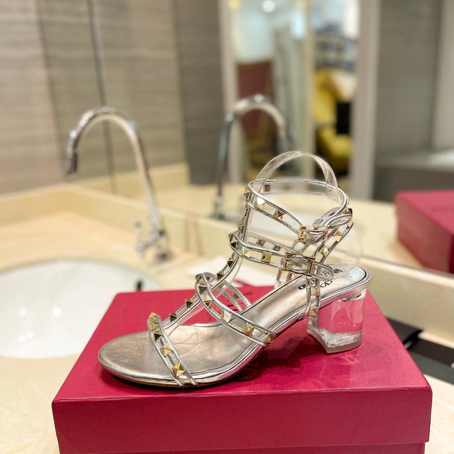 ROCKSTUD SANDAL WITH STRAP IN SILVER CALFSKIN 60 MM