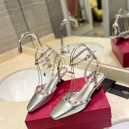 ROCKSTUD SLINGBACK IN SILVER CALFSKIN 50MM