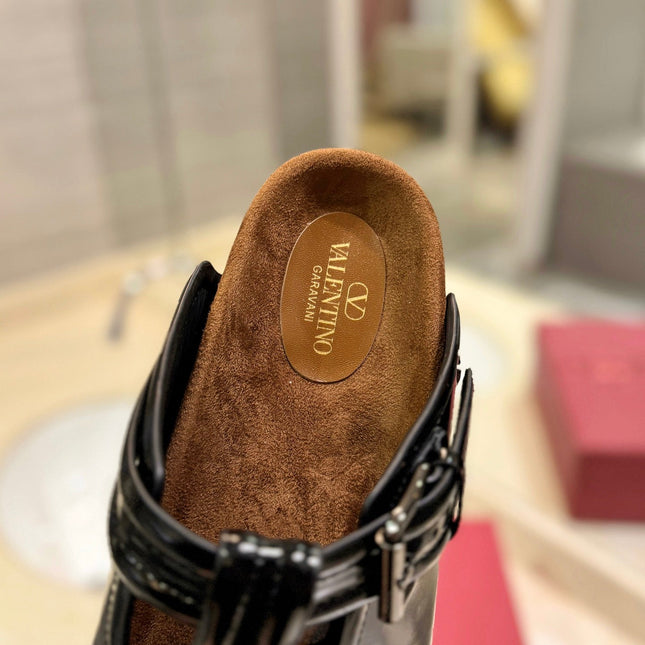 FUSSFRIEND BLACK PATENT CALFSKIN LEATHER SABOT