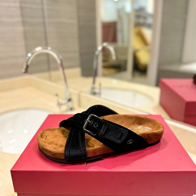 FUSSFRIEND BLACK SILK VELVET SLIDE SANDALS