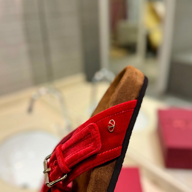 FUSSFRIEND CHERRY RED SILK VELVET SLIDE SANDALS