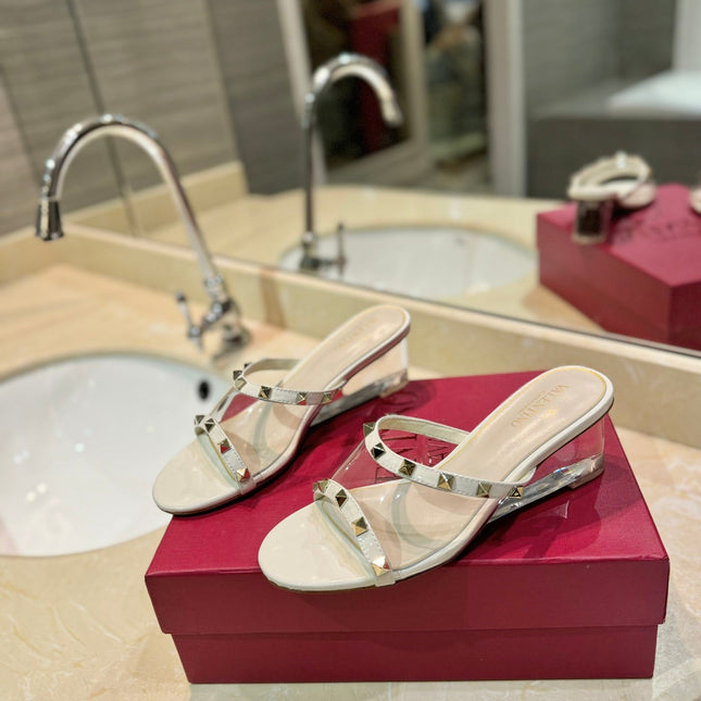 ROCKSTUD MULE SANDALS IN WHITE CALFSKIN AND TRANSPARENT PVC FILM