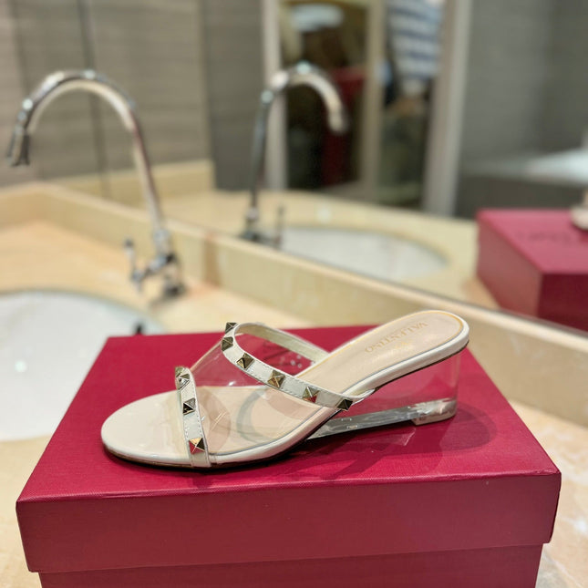 ROCKSTUD MULE SANDALS IN WHITE CALFSKIN AND TRANSPARENT PVC FILM
