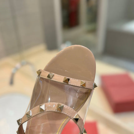 ROCKSTUD MULE SANDALS IN CAMEL BROWN CALFSKIN AND TRANSPARENT PVC FILM