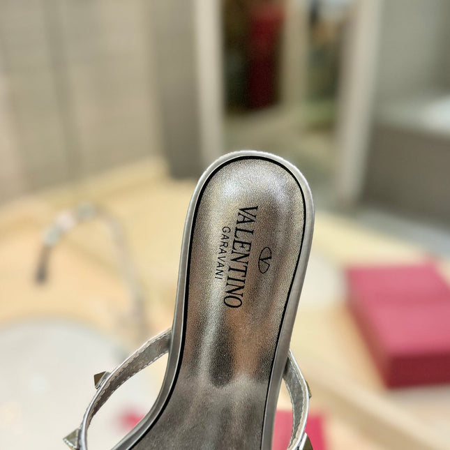 ROCKSTUD MULE SANDALS IN SILVER CALFSKIN AND TRANSPARENT PVC FILM